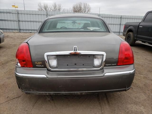 2003 Lincoln Town Car Executive