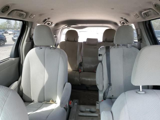 2012 Toyota Sienna LE