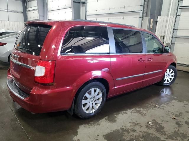 2011 Chrysler Town & Country Touring L