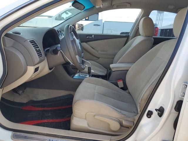 2010 Nissan Altima Base