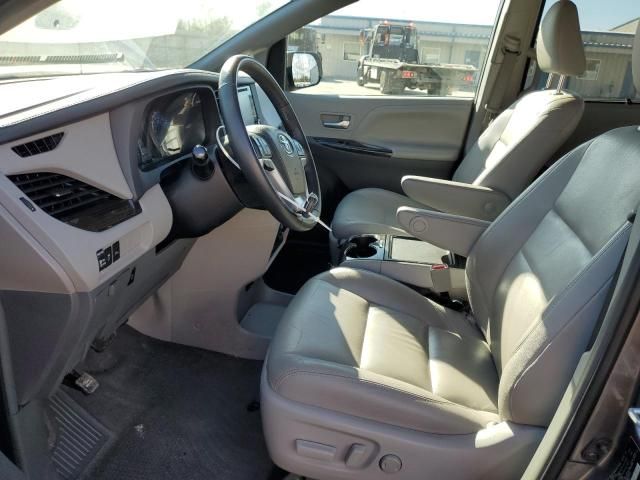 2018 Toyota Sienna XLE