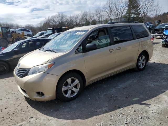 2011 Toyota Sienna LE