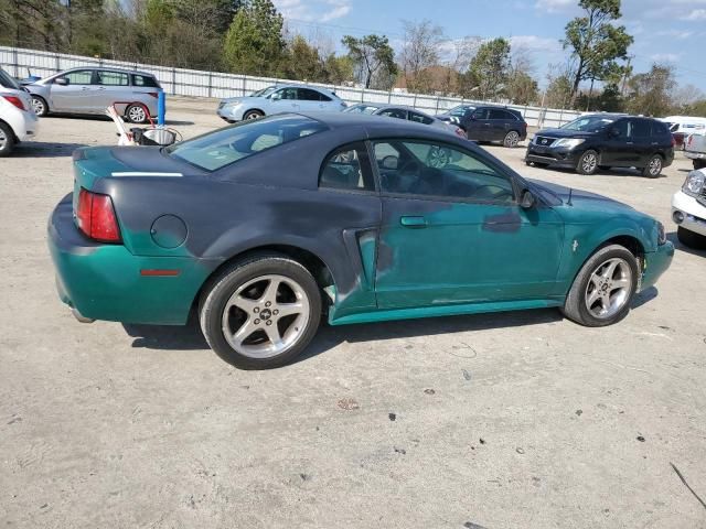 2000 Ford Mustang