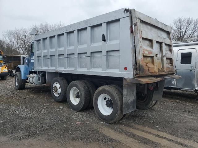 2006 Freightliner Conventional FLD120