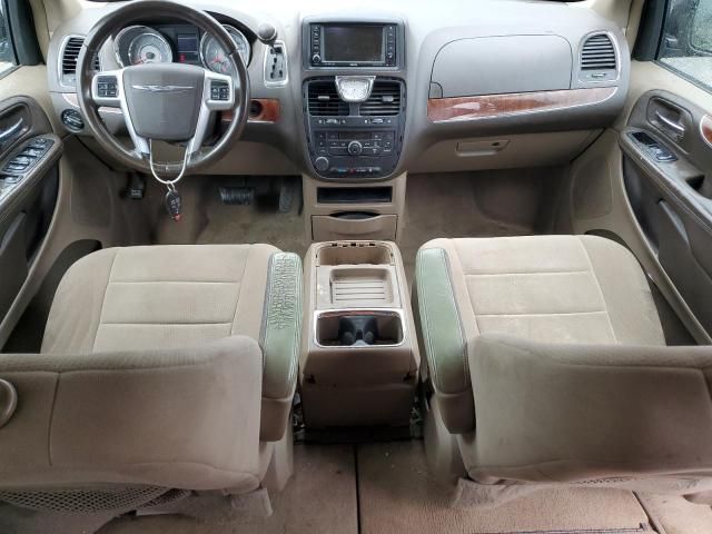 2011 Chrysler Town & Country Touring