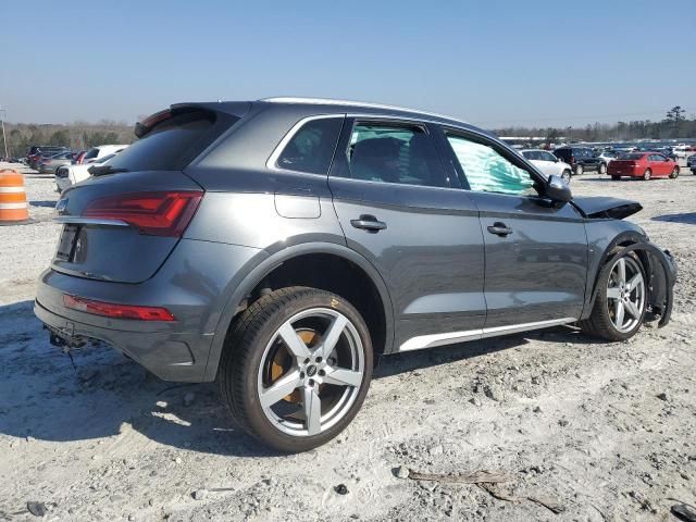 2022 Audi SQ5 Premium