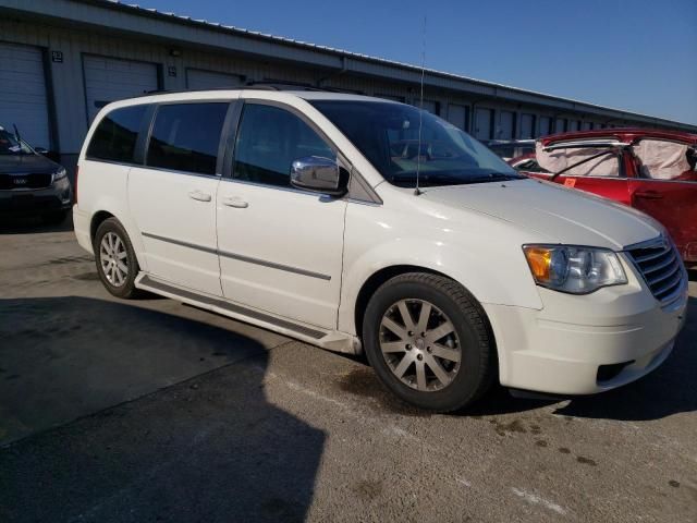 2010 Chrysler Town & Country Touring