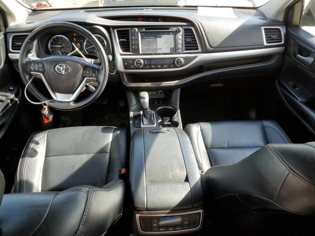 2018 Toyota Highlander SE