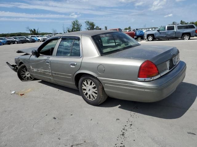 2003 Ford Crown Victoria LX