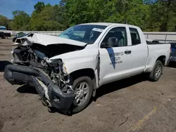 Salvage Trucks for sale at auction: 2016 Toyota Tundra Double Cab SR/SR5