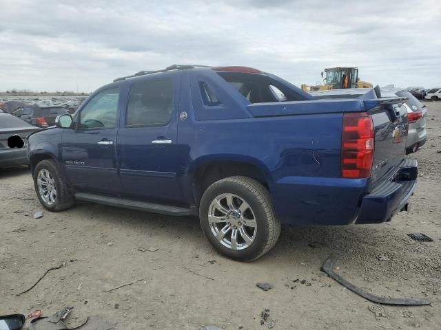 2013 Chevrolet Avalanche LT