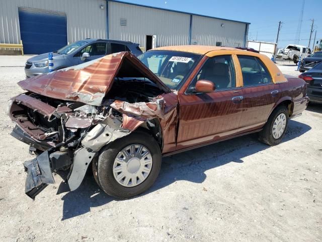 2003 Ford Crown Victoria