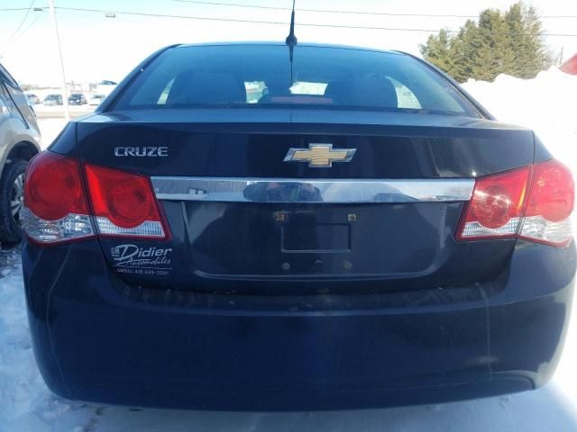 2013 Chevrolet Cruze LS