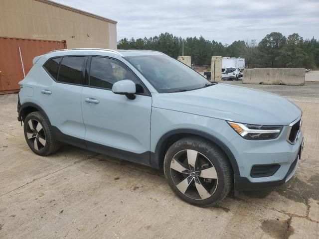 2019 Volvo XC40 T5 Momentum