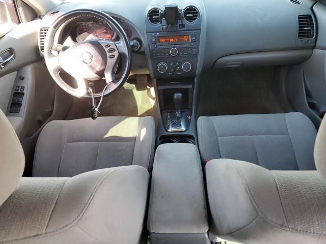 2010 Nissan Altima Base