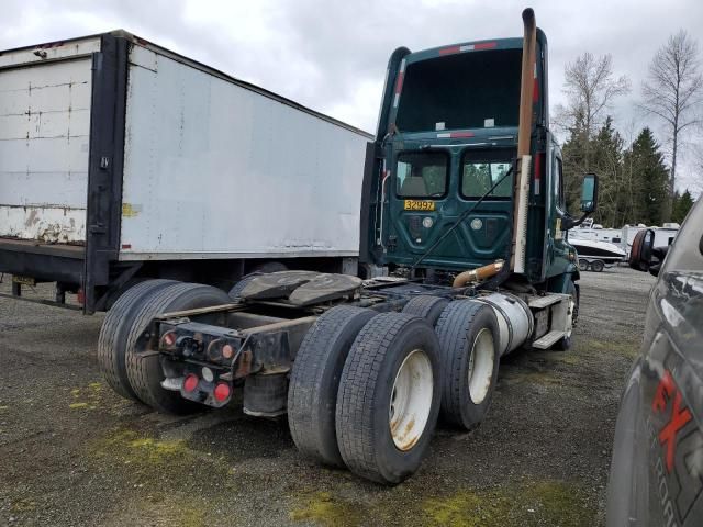 2013 Freightliner Cascadia 113