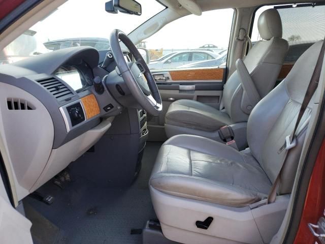 2010 Chrysler Town & Country Limited