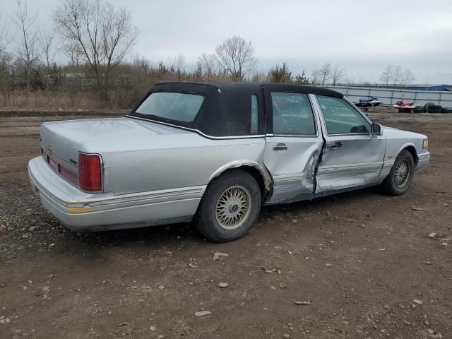 1995 Lincoln Town Car Signature