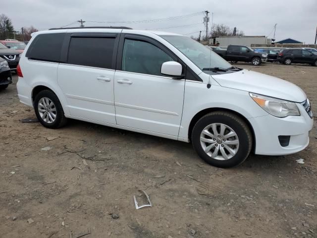 2013 Volkswagen Routan SE