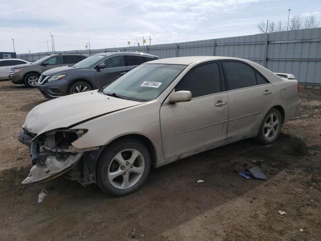 2004 Toyota Camry LE