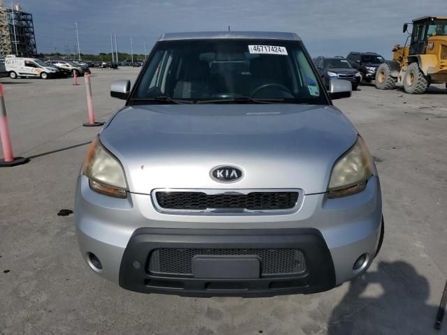 2011 KIA Soul +