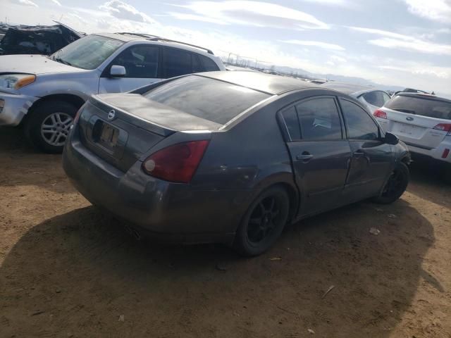 2004 Nissan Maxima SE