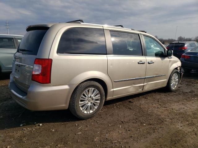 2013 Chrysler Town & Country Limited