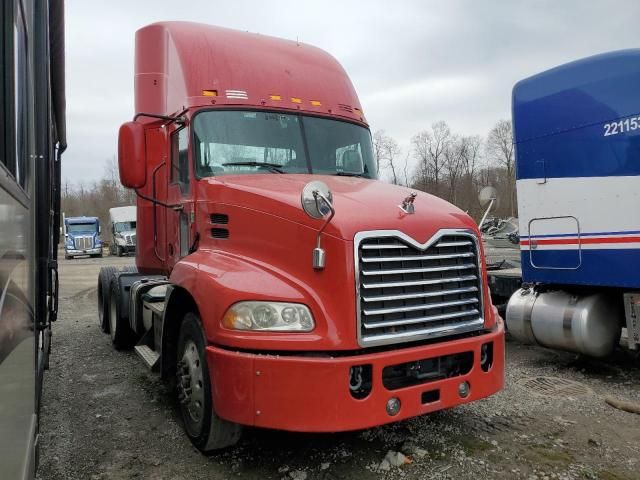 2015 Mack 600 CXU600