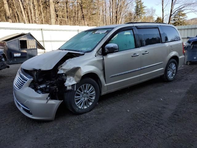 2015 Chrysler Town & Country Touring L