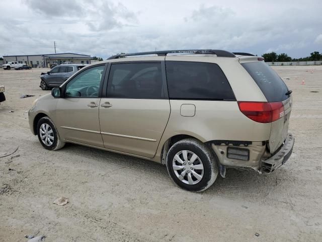 2004 Toyota Sienna CE