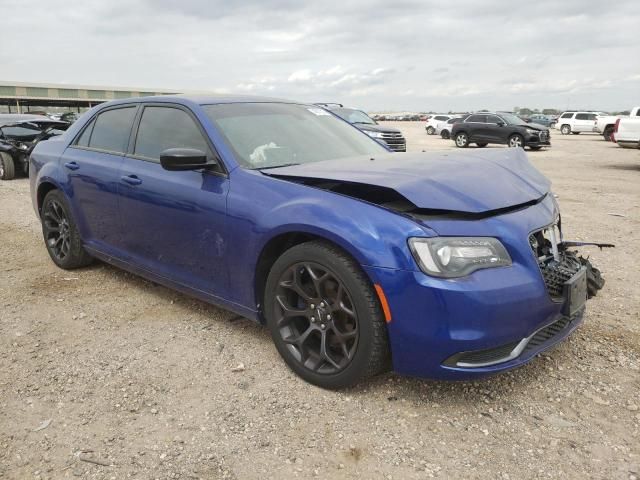 2019 Chrysler 300 Touring