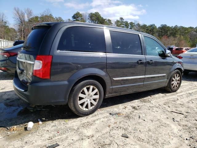 2011 Chrysler Town & Country Touring L