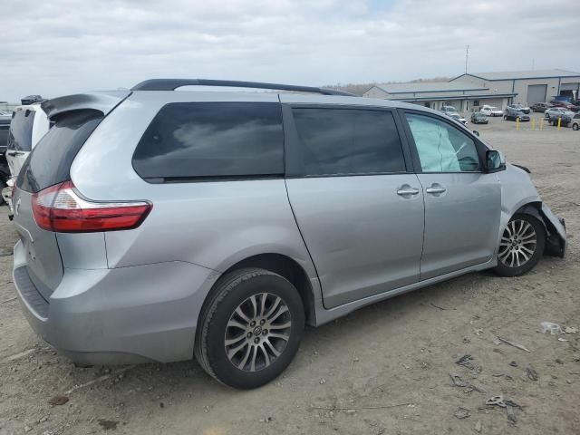 2019 Toyota Sienna XLE