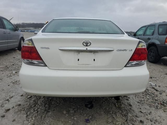 2005 Toyota Camry LE