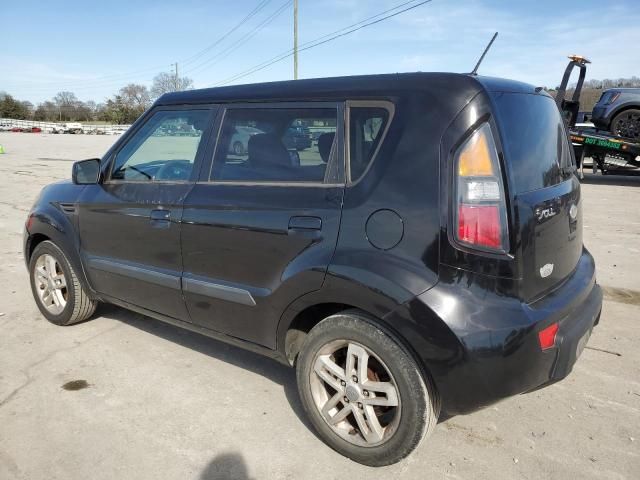 2010 KIA Soul +