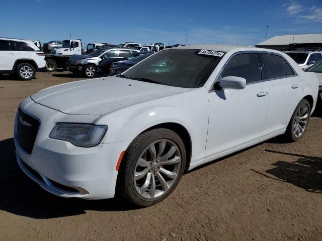 2020 Chrysler 300 Touring