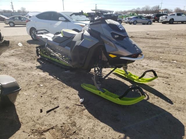 2023 Skidoo Snowmobile