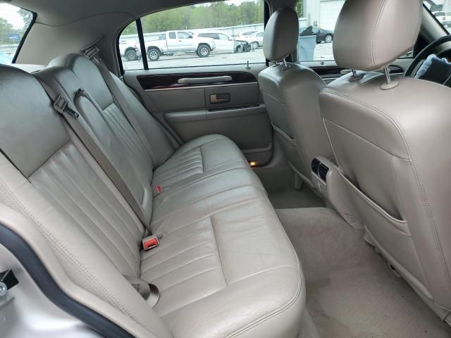 2006 Lincoln Town Car Signature