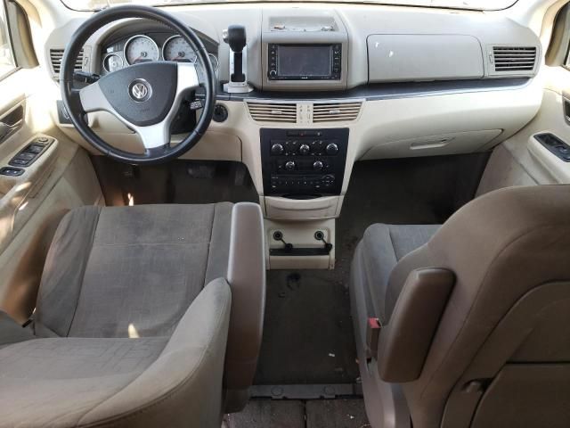 2009 Volkswagen Routan SE