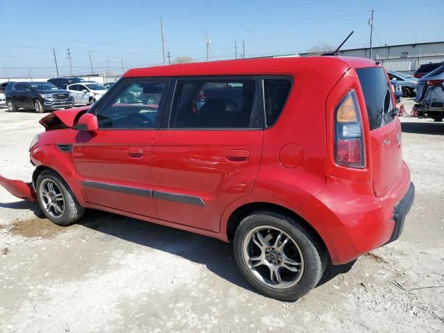 2010 KIA Soul +