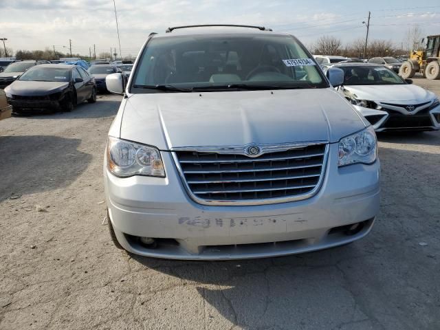 2010 Chrysler Town & Country Touring