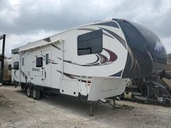 Camiones dañados por inundaciones a la venta en subasta: 2013 Denali Camper