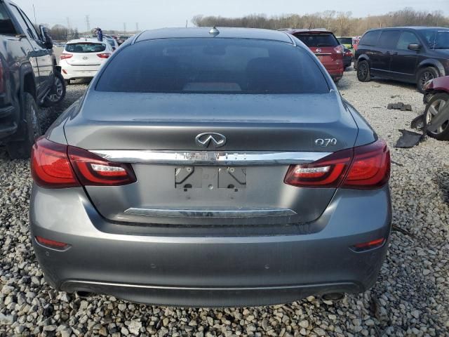 2015 Infiniti Q70 3.7