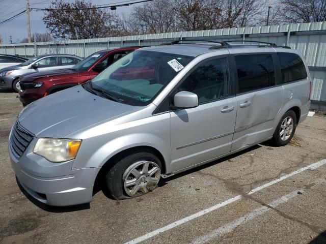 2010 Chrysler Town & Country Touring