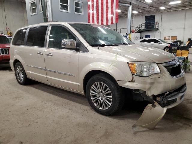 2014 Chrysler Town & Country Touring L