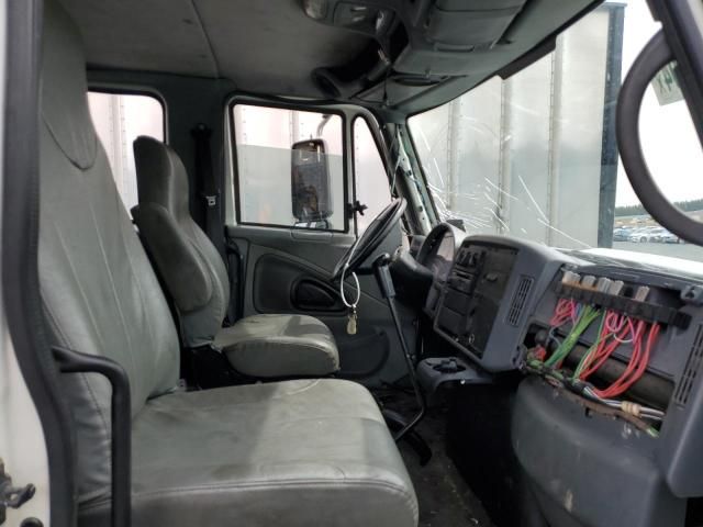 2003 International 4000 4300