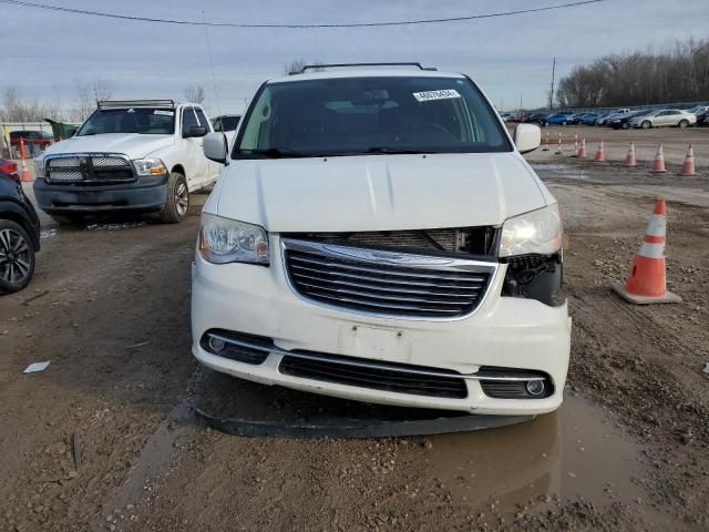 2013 Chrysler Town & Country Touring