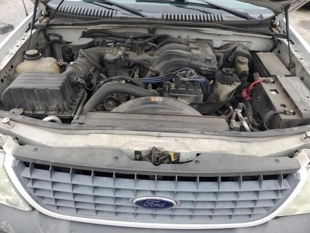 2004 Ford Explorer XLS