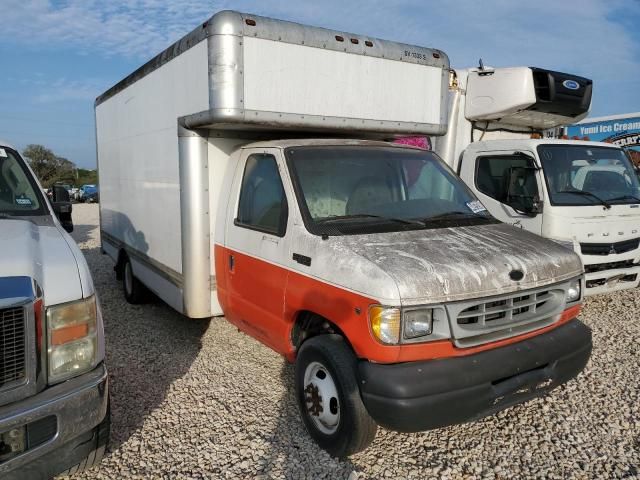 2000 Ford Econoline E350 Super Duty Cutaway Van