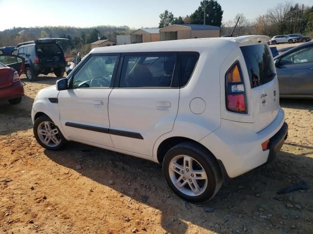 2010 KIA Soul +